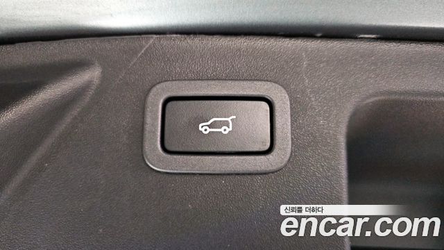 Land Rover Discovery Sport 2018 — photo 20