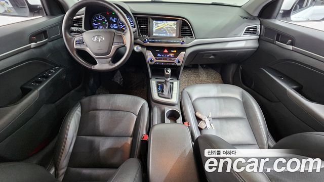 Hyundai AVANTE 2016 — photo 7