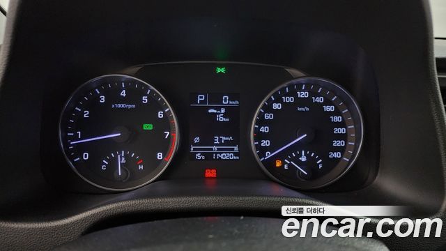 Hyundai AVANTE 2016 — photo 8