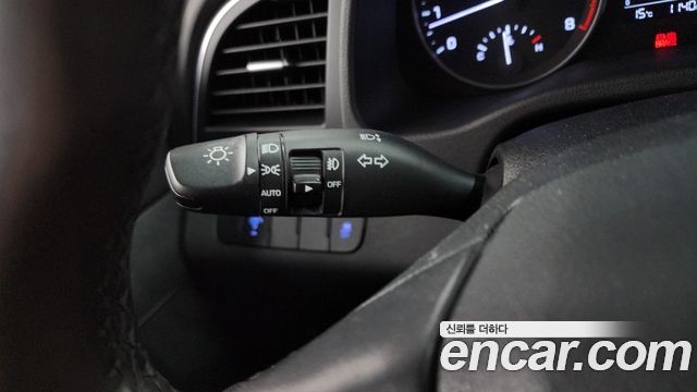 Hyundai AVANTE 2016 — photo 15