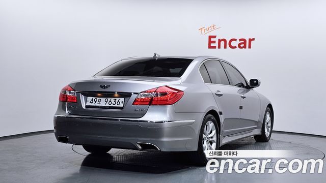 Hyundai Genesis 2013 — photo 2