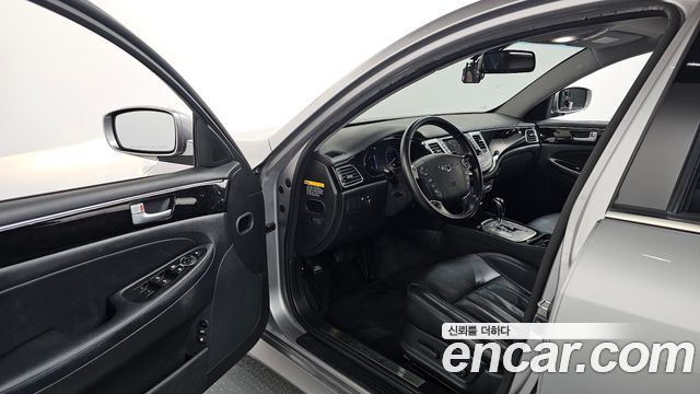 Hyundai Genesis 2013 — photo 10