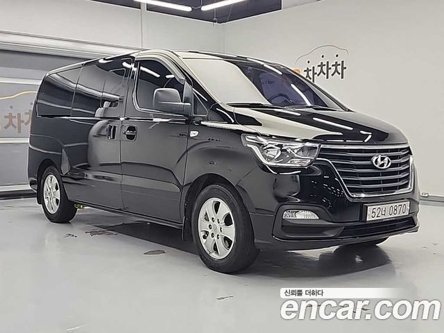Hyundai Starex 2019 — photo 2