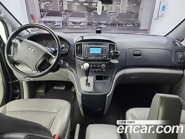 Hyundai Starex 2019 — photo 7