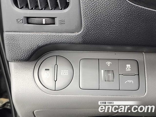 Hyundai Starex 2019 — photo 11