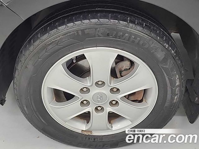 Hyundai Starex 2019 — photo 14