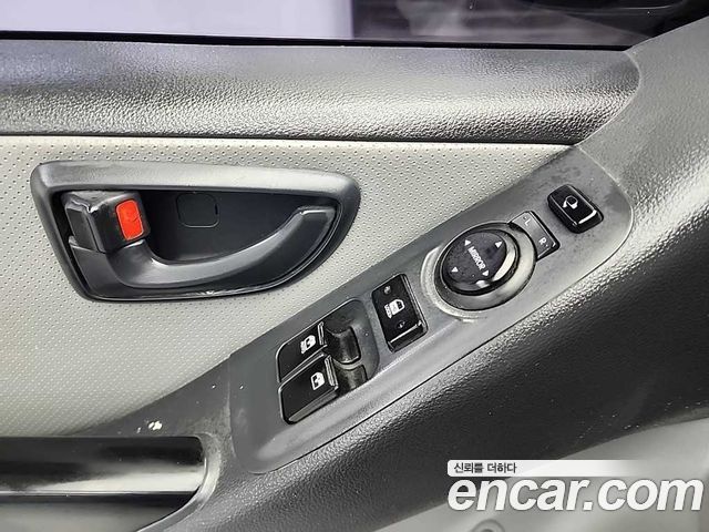 Hyundai Starex 2019 — photo 17