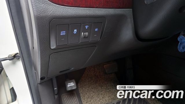 Hyundai Santafe 2011 — photo 18
