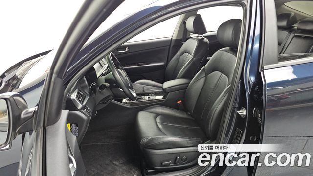 Kia K5 2019 — photo 10