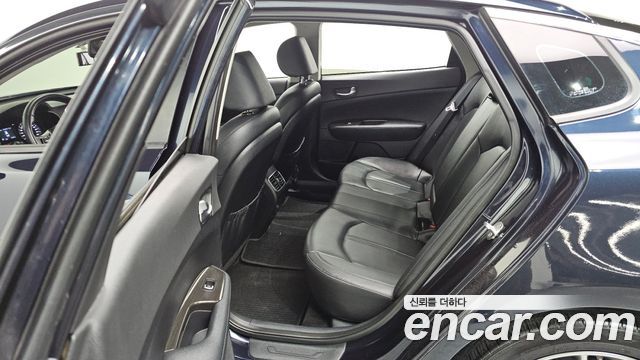 Kia K5 2019 — photo 12