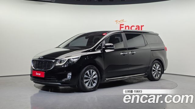 Kia Canival 2016 — photo 1