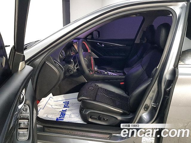 Infiniti Q50 2017 — photo 10