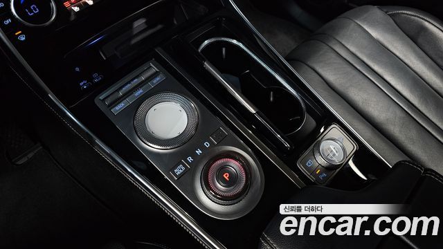 Genesis GV80 2021 — photo 9