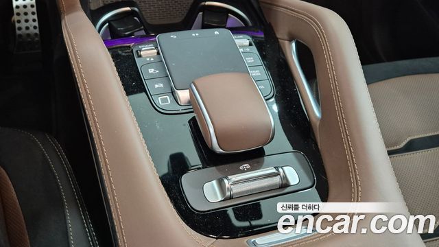 Mercedes-Benz GLE-Class 2025 — photo 15