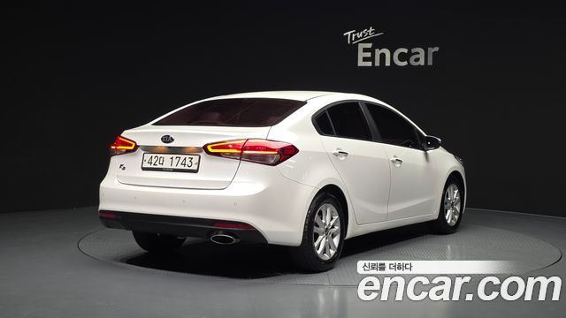 Kia K3 2017 — photo 2