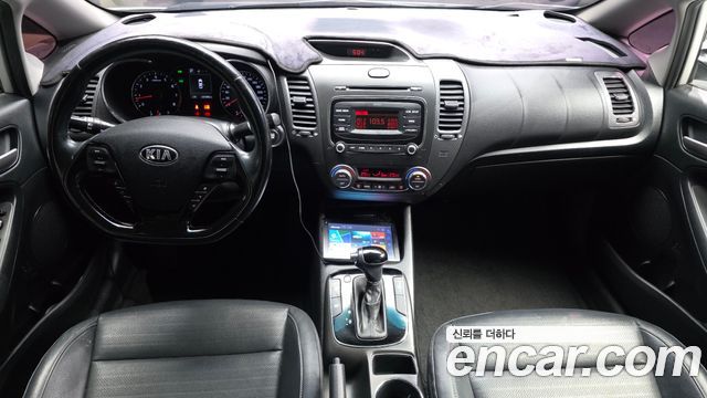Kia K3 2017 — photo 7