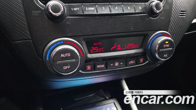 Kia K3 2017 — photo 15