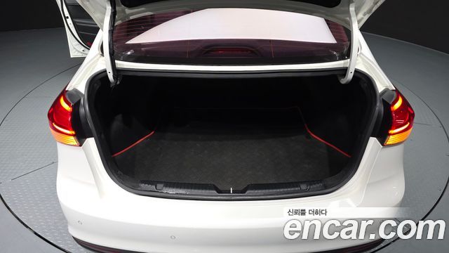 Kia K3 2017 — photo 20