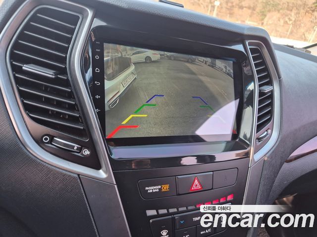 Hyundai Santafe 2018 — photo 16