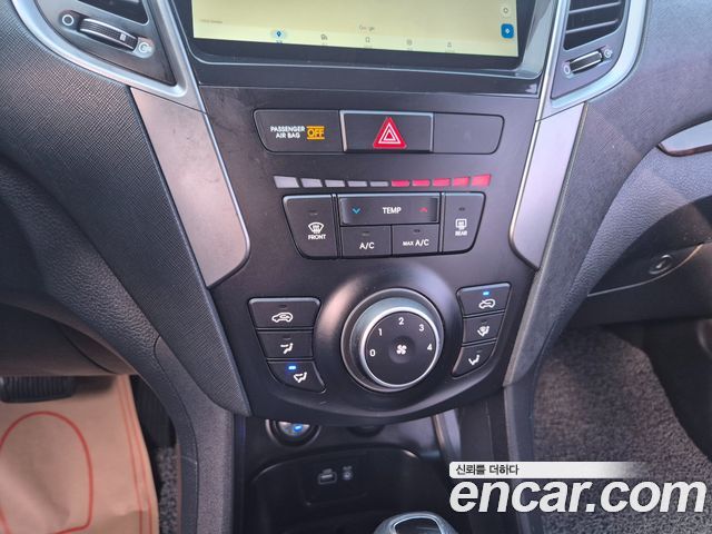 Hyundai Santafe 2018 — photo 18