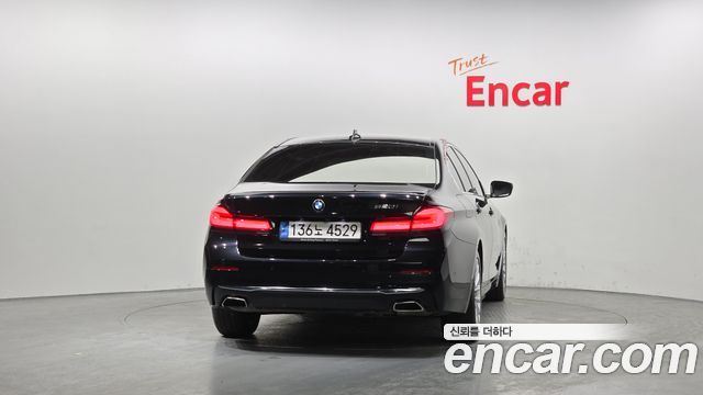 BMW 5-Series 2022 — photo 4
