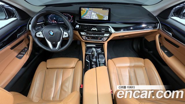 BMW 5-Series 2022 — photo 7
