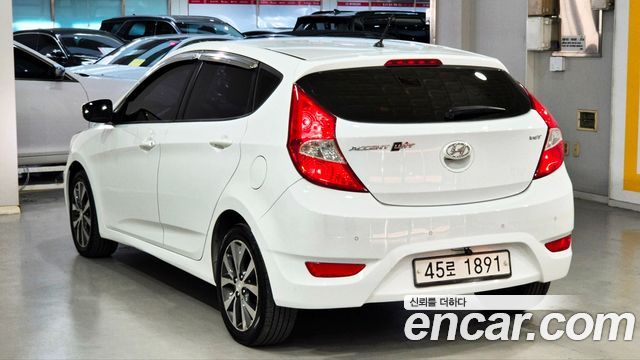 Hyundai Accent 2014 — photo 4