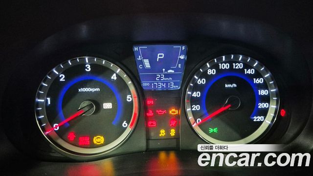 Hyundai Accent 2014 — photo 9