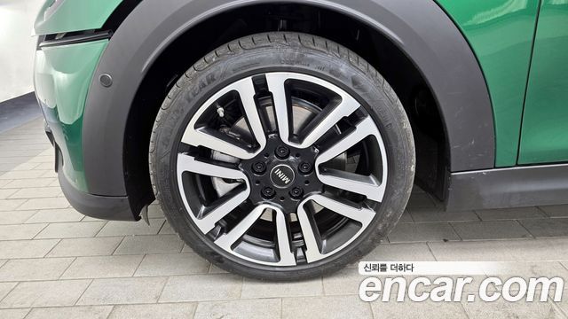 Mini Cooper Convertible 2024 — photo 5