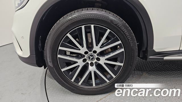Mercedes-Benz GLC-Class 2021 — photo 5