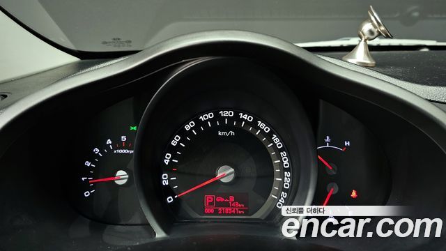 Kia Sportage 2011 — photo 8