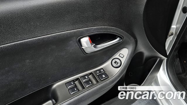 Kia morning 2012 — photo 17