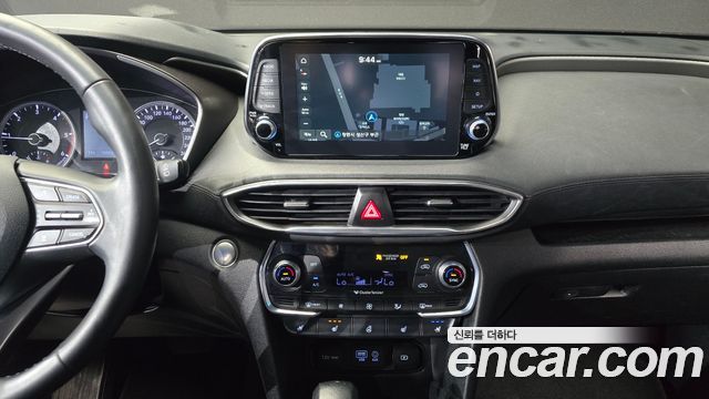 Hyundai Santafe 2019 — photo 14