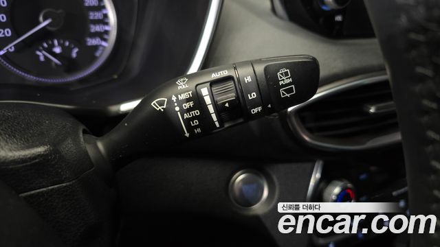Hyundai Santafe 2019 — photo 16