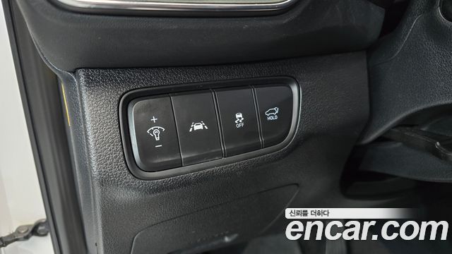 Hyundai Santafe 2019 — photo 17