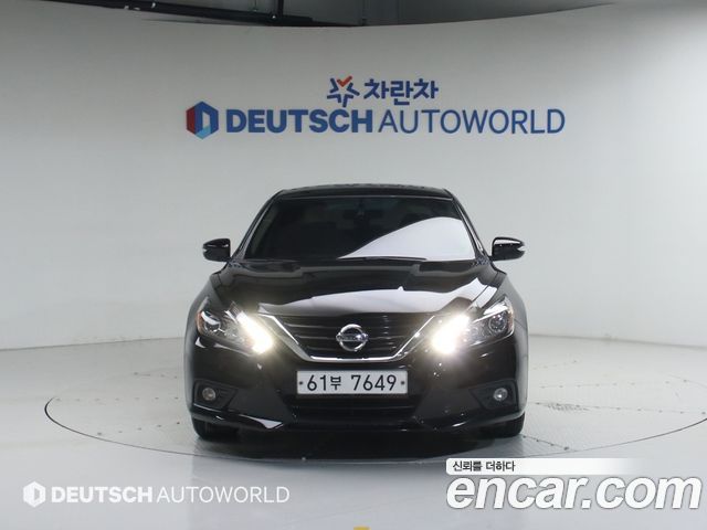 Nissan Altima 2018 — photo 3