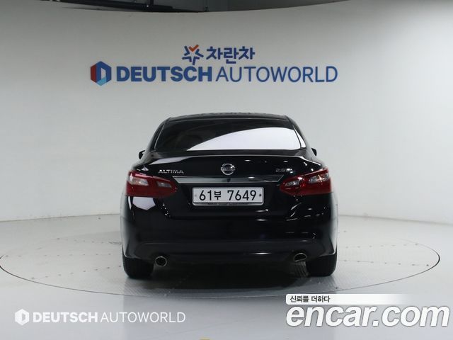 Nissan Altima 2018 — photo 4