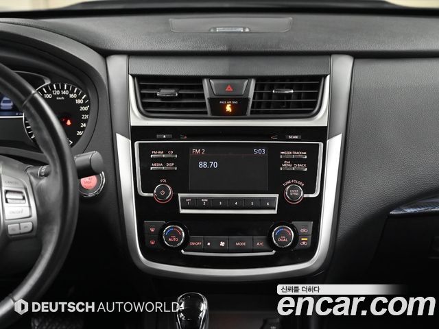 Nissan Altima 2018 — photo 14