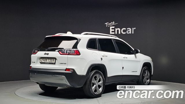 Jeep Cherokee 2020 — photo 2