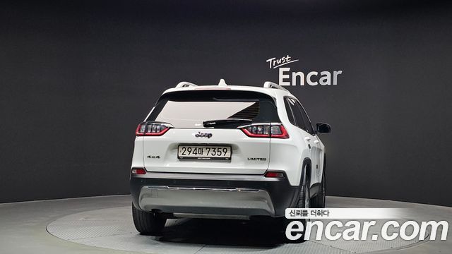 Jeep Cherokee 2020 — photo 4
