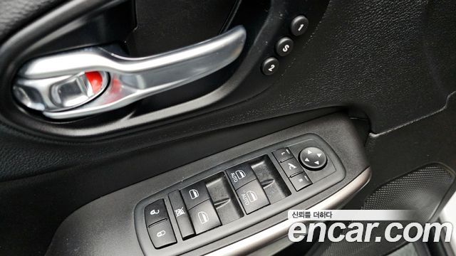 Jeep Cherokee 2020 — photo 13