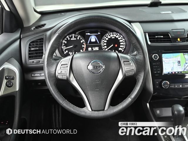 Nissan Altima 2016 — photo 13