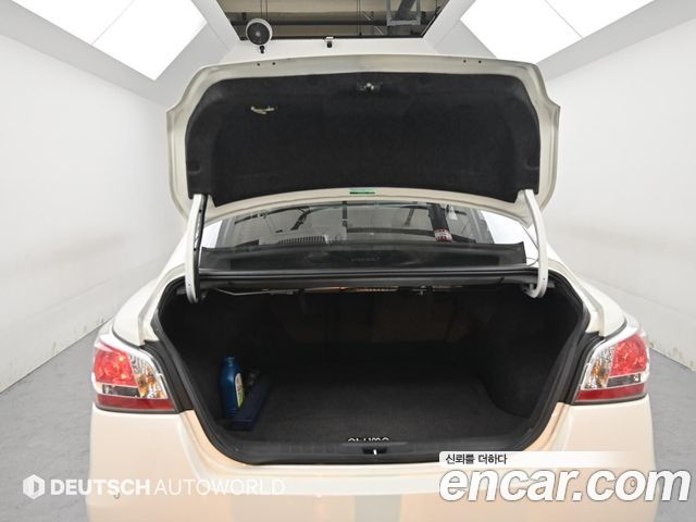 Nissan Altima 2016 — photo 19
