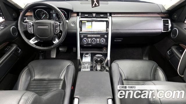 Land Rover Discovery 2017 — photo 7