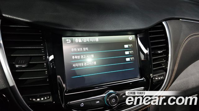 Chevrolet Korea Trax 2018 — photo 15
