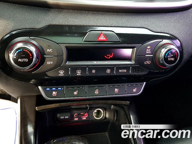 Kia Sorento 2015 — photo 12