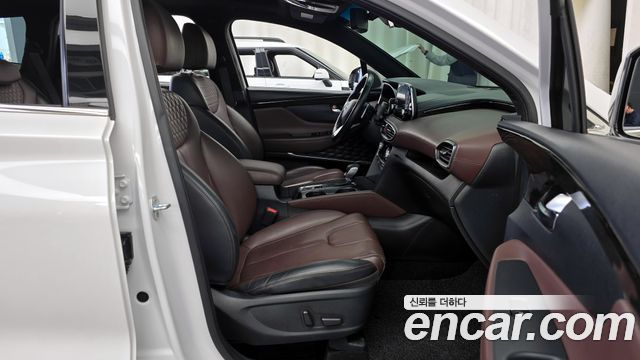 Hyundai Santafe 2019 — photo 11