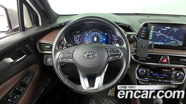 Hyundai Santafe 2019 — photo 13