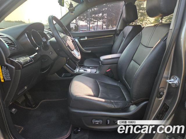Kia Sorento 2012 — photo 11