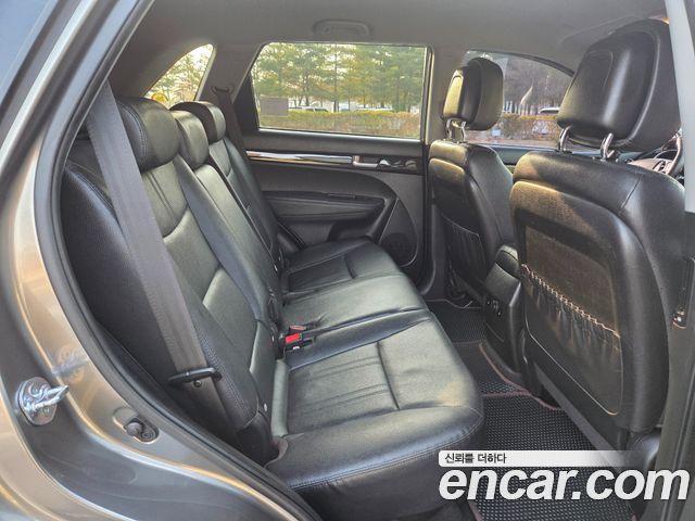 Kia Sorento 2012 — photo 13